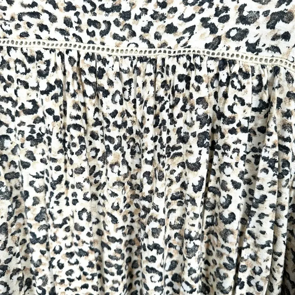 EVRI Animal Print Babydoll Style Top Size 0X - Picture 4 of 5